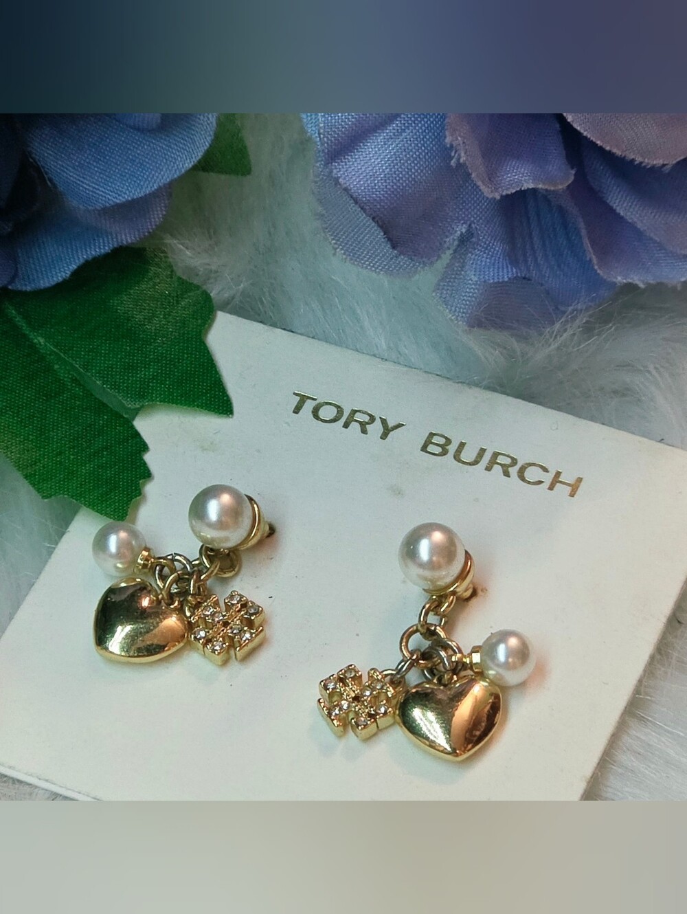 EUC Tory Burch Kira Pearl Crystal Heart Charm Drop Earrings Gold